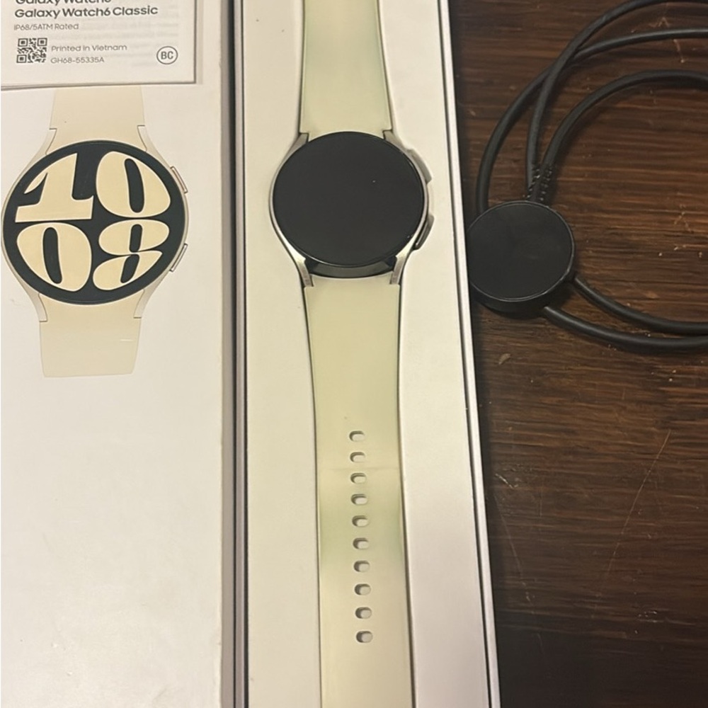 Samsung Galaxy Watch 6 - Cream